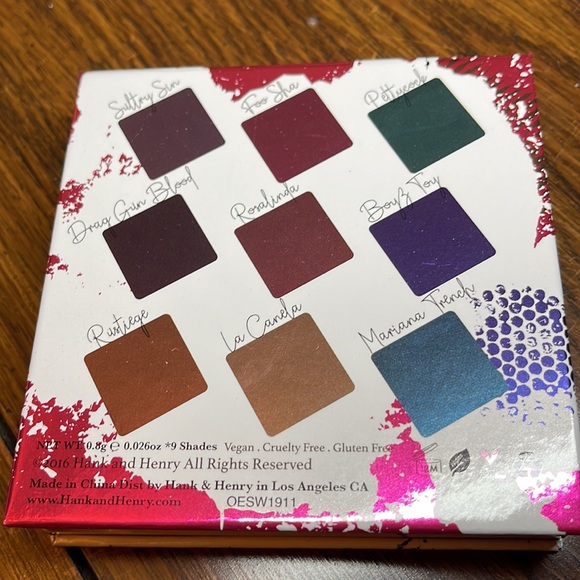 Hank and Henry Living in color palette - Picture 3 of 3